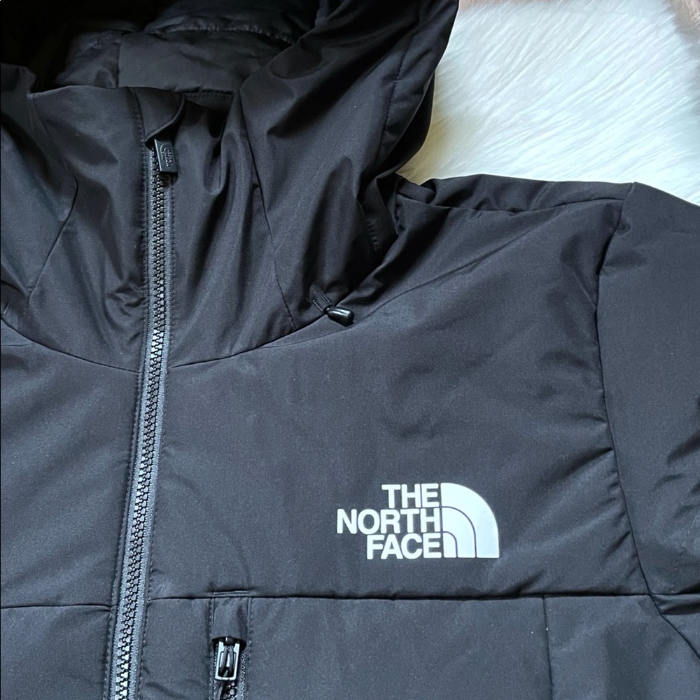 The North Face Men’s Corefire Down Black Jacket - Picture 3 of 12